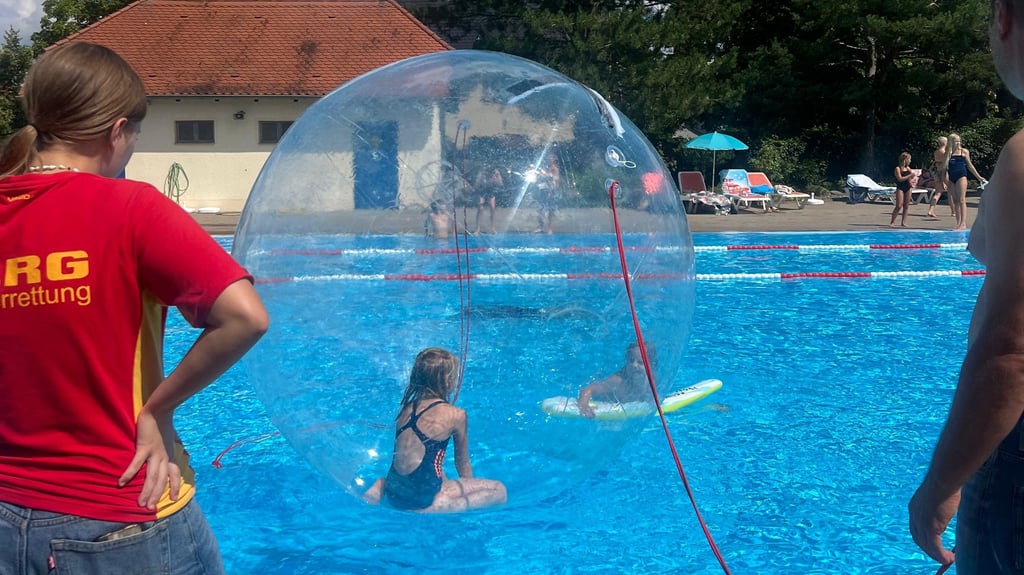Mit besonderen Angeboten lockt der Förderverein mehrmals im Jahr in das Tangermünder Freibad.