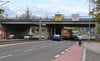 Die Magdeburger Ringbrücke über der Wiener Straße.