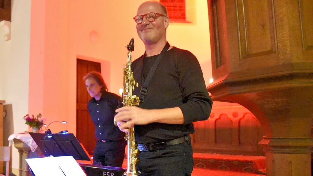 Das Duo Orgel & Sax, bestehend aus Ralf Benschu (Saxophon) und Jens Goldhardt (Orgel), bringt Musik mit, die berührt, überrascht und begeistert. Das geschieht zum ersten Mal nicht am Reformationstag.