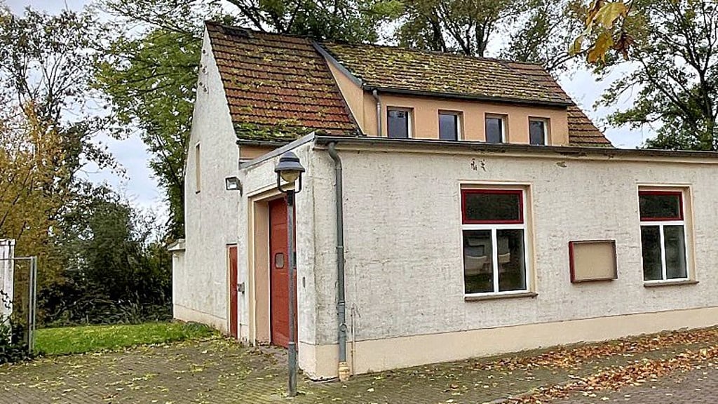 Die alte Feuerwehr in Stumsdorf kann ersteigert werden.