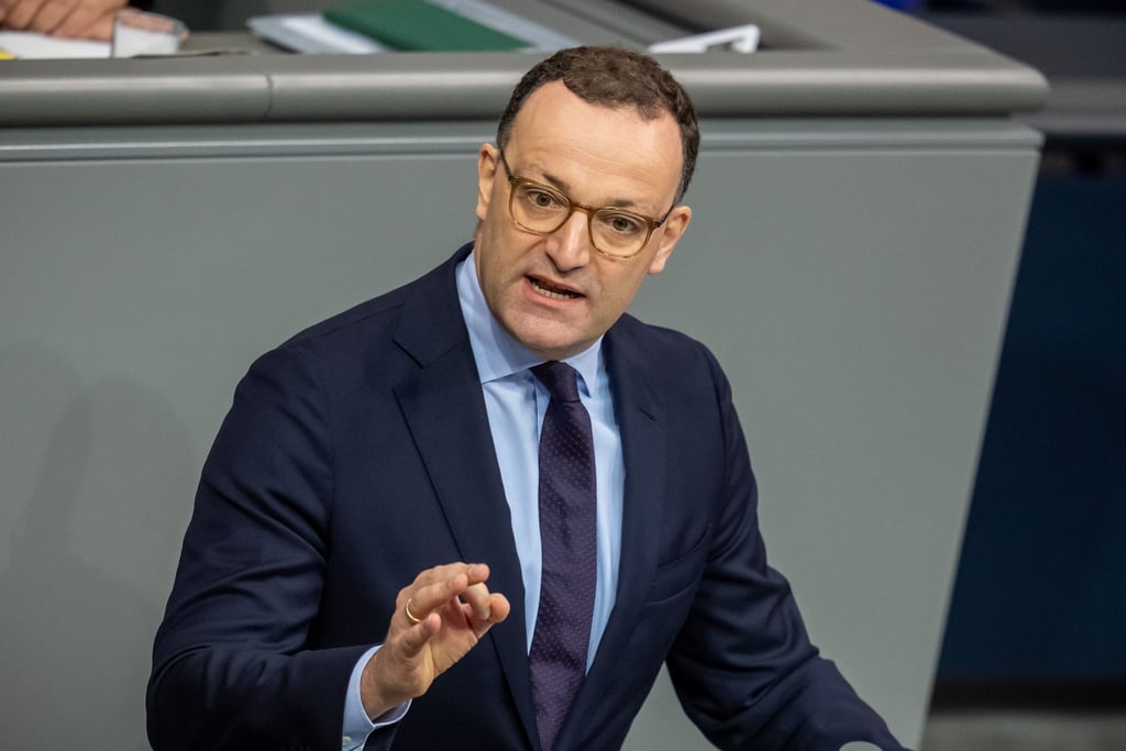 Unionsfraktionschef Spahn erwartet Aufklärung von AfD-Chefin Weidel. (Archivfoto)