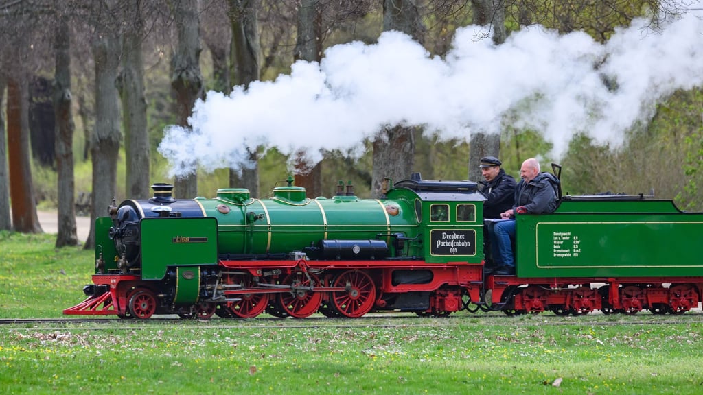 Die Dresdner Parkeisenbahn fährt noch bis 31. Oktober.