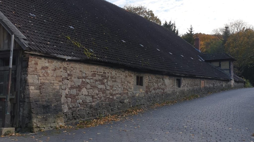 Im Marstall am Fuße des Großen Schlosses Blankenburg wird es ab Halloween noch gruseliger. Ganz Mutige können sich dort auf eine schaurig-schöne Abenteuertour durch das alte Gemäuer begeben. 