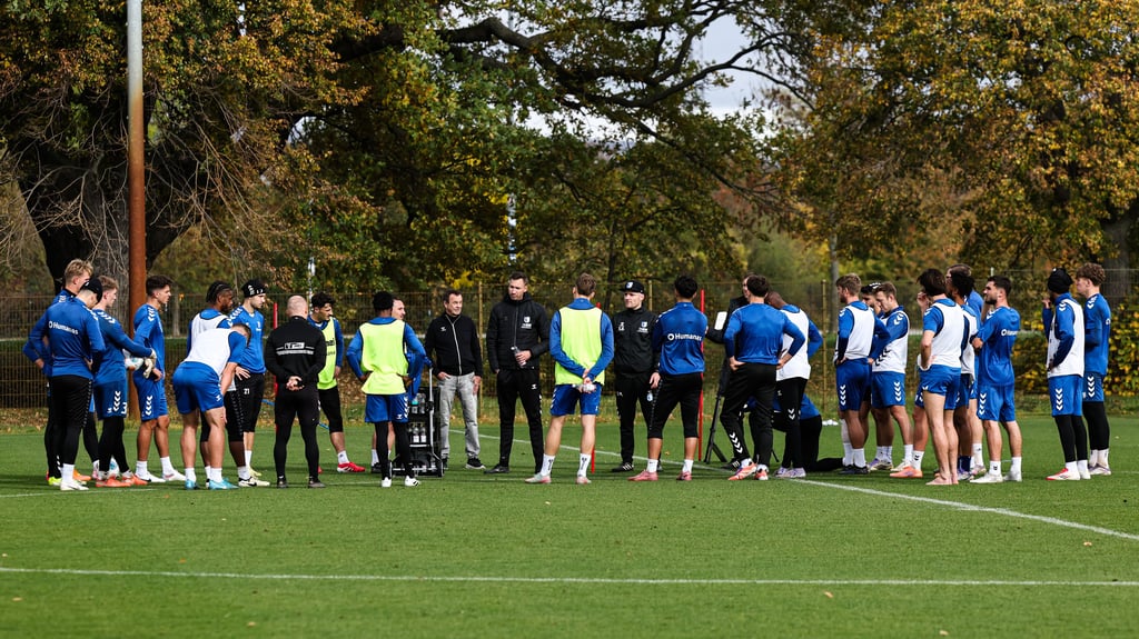 Beim 1. FC Magdeburg ist der Trainingsplatz voll
