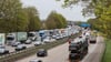 Auf der A1 bei Bremen staut es sich derzeit wegen eines Unfalls. (Archivbild)