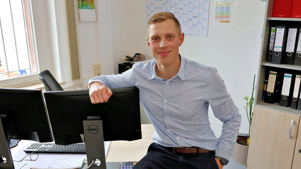 Nick Marquardt ist mit 26 Jahren Hauptamtsleiter in Mansfeld. Er freut sich auf seine Aufgaben im Mansfelder Rathaus.