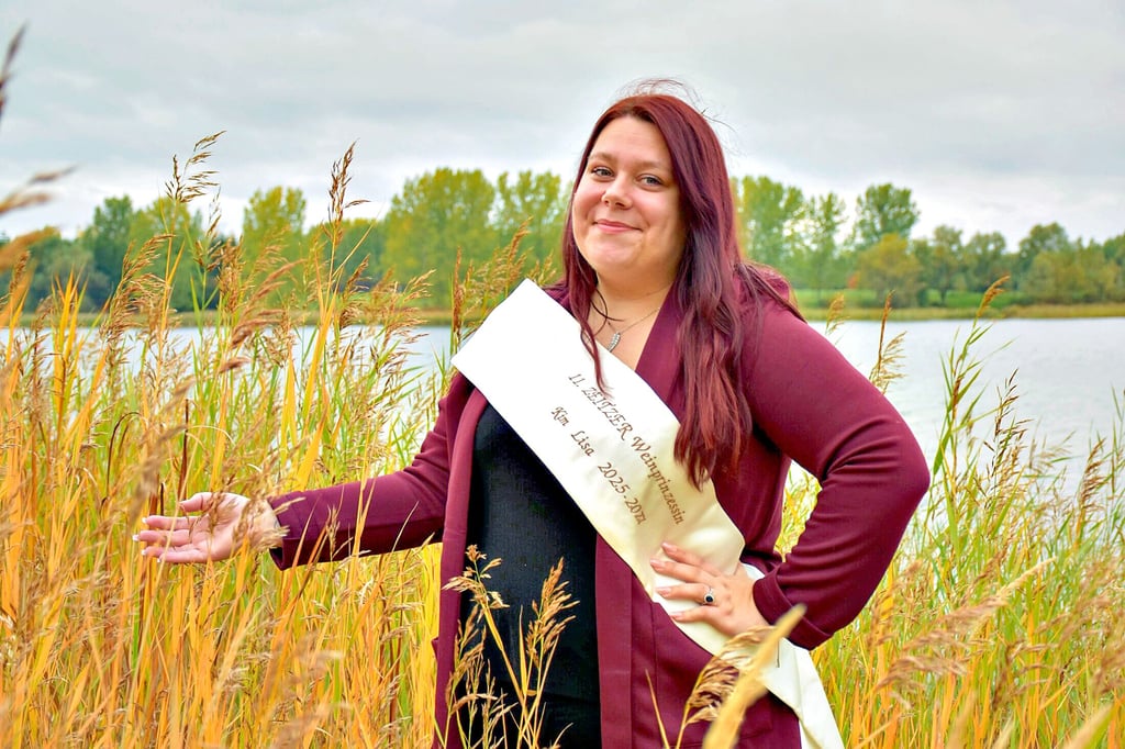 Kim Lisa Gerstenberger, die 11. Zeitzer Weinprinzessin, genießt zu jeder Jahreszeit die Natur am Mondsee.