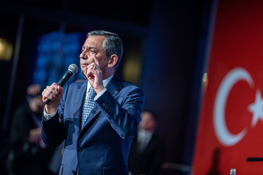 Özel drohte die Absetzung in dem von einem ehemaligen Parteimitglied angestrengten Verfahren. (Archivbild)