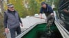 Erstmals sind am Samstag im Rahmen des Wanderfischprogramms Sachsen-Anhalt insgesamt 50.000 halbjährige Junglachse in die Bode gesetzt worden.