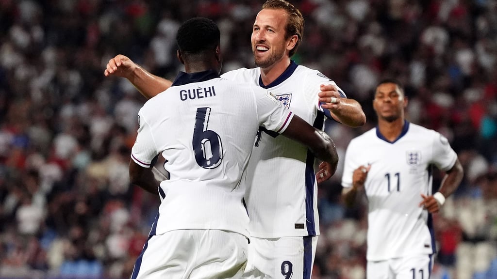 England-Nationalspieler Marc Guehi und Harry Kane: Spielen die beiden bald auch bei den Bayern zusammen?