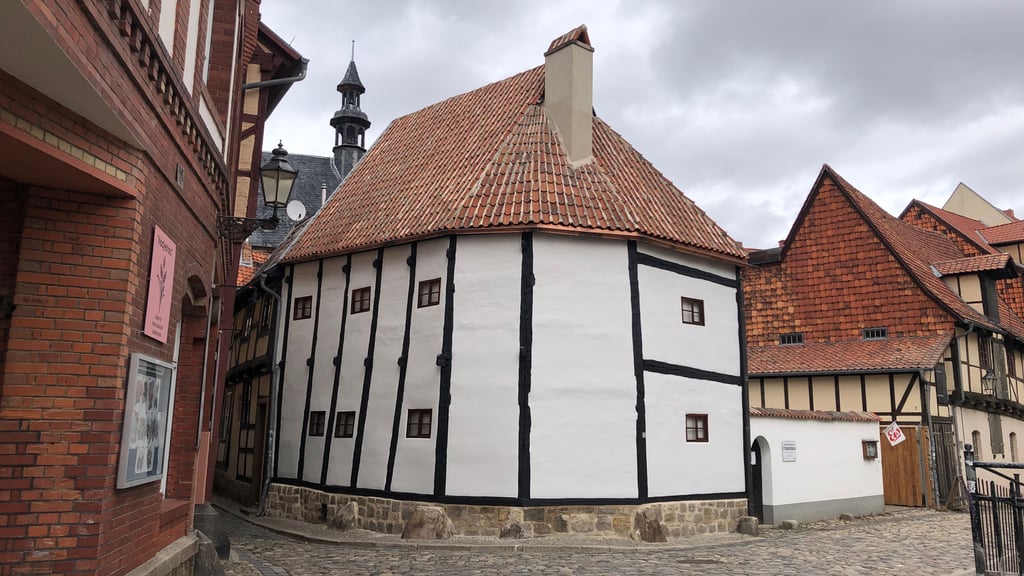 Die Sanierungsarbeiten an Fassade und Dach sind abgeschlossen; nun ist das Fachwerkmuseum aber früher als regulär in die Winterpause gestartet.
