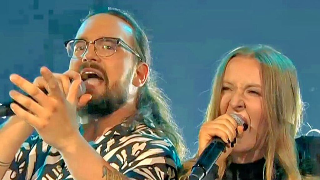 Der Eisleber Marc Spitze stand in den „Battles“ mit  Sängerin Olena Slobodyska auf der Bühne.