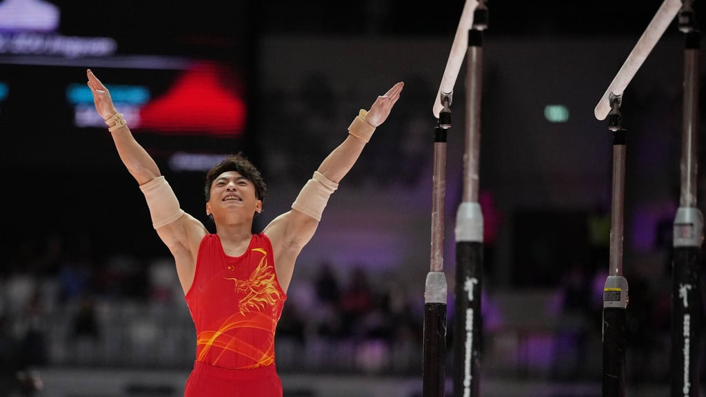 Nachfolger von Lukas Dauser als Barren-Weltmeister: Zou Jingyuan.
