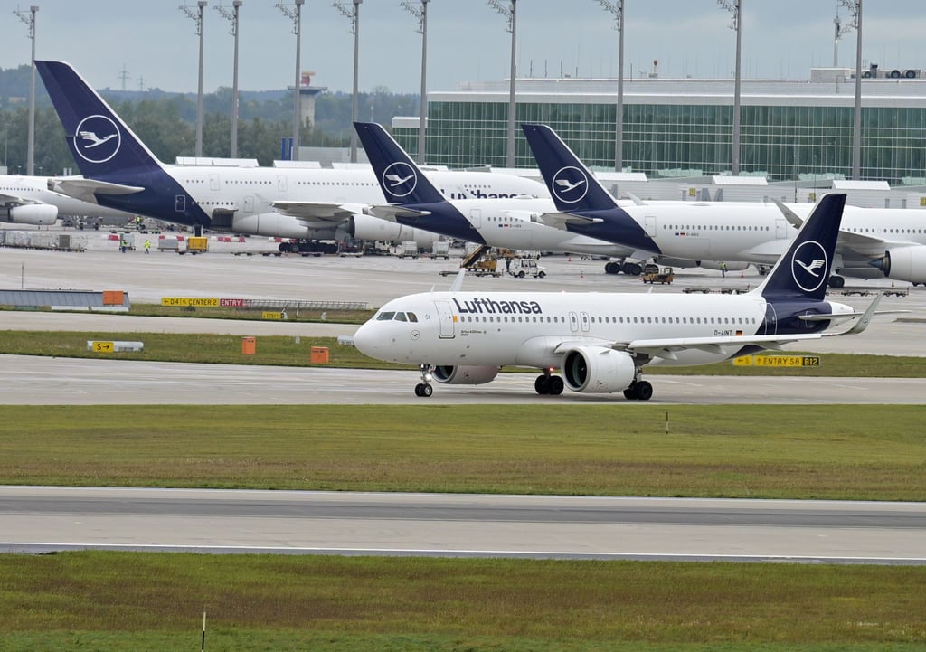 Flugzeug muss wegen „renitentem Passagier“ Notlanden. (Archivbild)