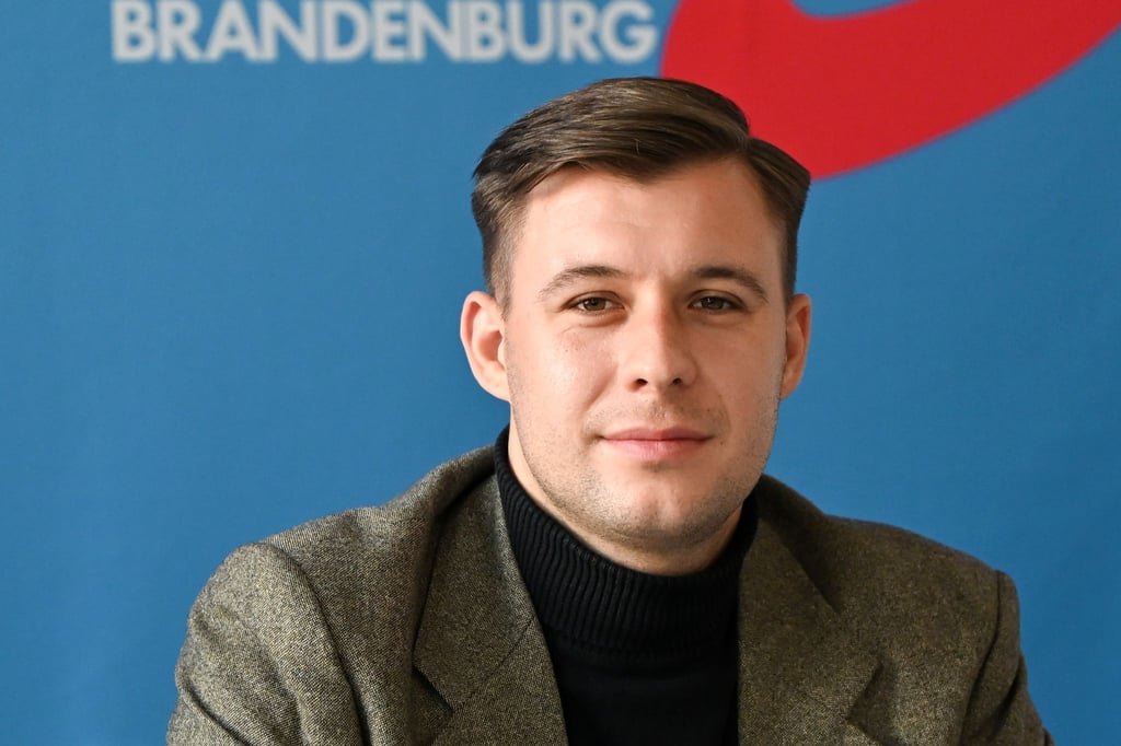 Der Brandenburger AfD-Landtagsabgeordnete Jean-Pascal Hohm ist designierter Vorsitzender der geplanten neuen Jugendorganisation der Partei (Archivbild).