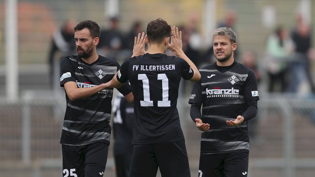 Die Spieler des FV Illertissen konnten am Samstag jubeln.