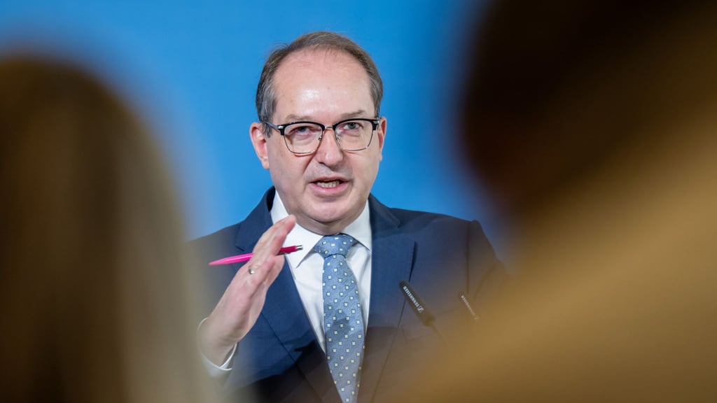 Dobrindt sieht die AfD als Putin-Partei. (Archivbild)