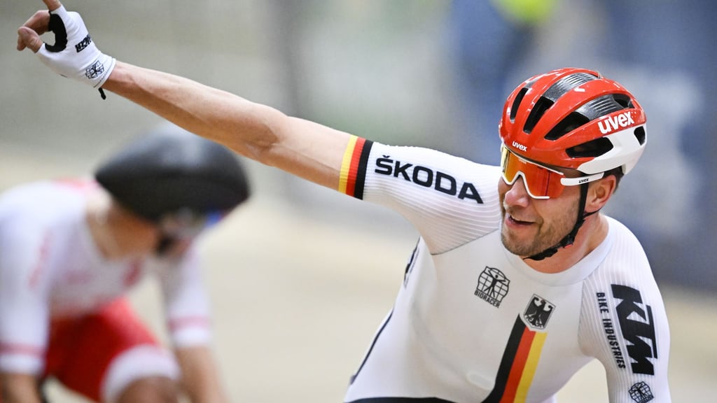 Zu früh gefreut: Bahnradfahrer Roger Kluge blieb im Madison mit Moritz Augenstein nach einer Jury-Panne nur der vierte Platz. (Archivbild)
