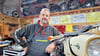 Tom Strechel ist in Dessau als „Moto-Man“ bekannt. In seiner Werkstatt repariert er Zweiräder, besonders gerne Oldtimer.