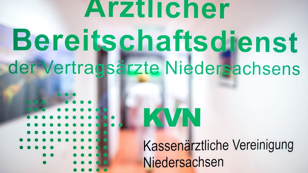 Mehr Telemedizin, weniger Hausarztbesuche: Die Umstellung des ärztlichen Bereitschaftsdienstes in Niedersachsen läuft nach Einschätzung der Kassenärztlichen Vereinigung gut. (Symbolbild)