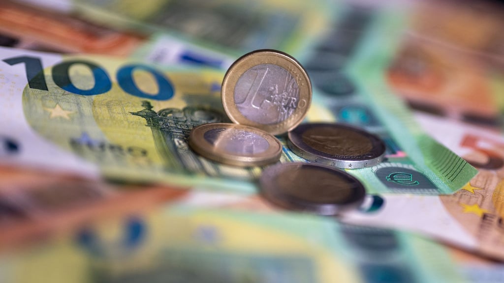 Der Landkreis Sächsische Schweiz-Osterzgebirge rechne im Haushalt 2026 mit einem Fehlbetrag von 30 Millionen Euro. (Symbolbild)