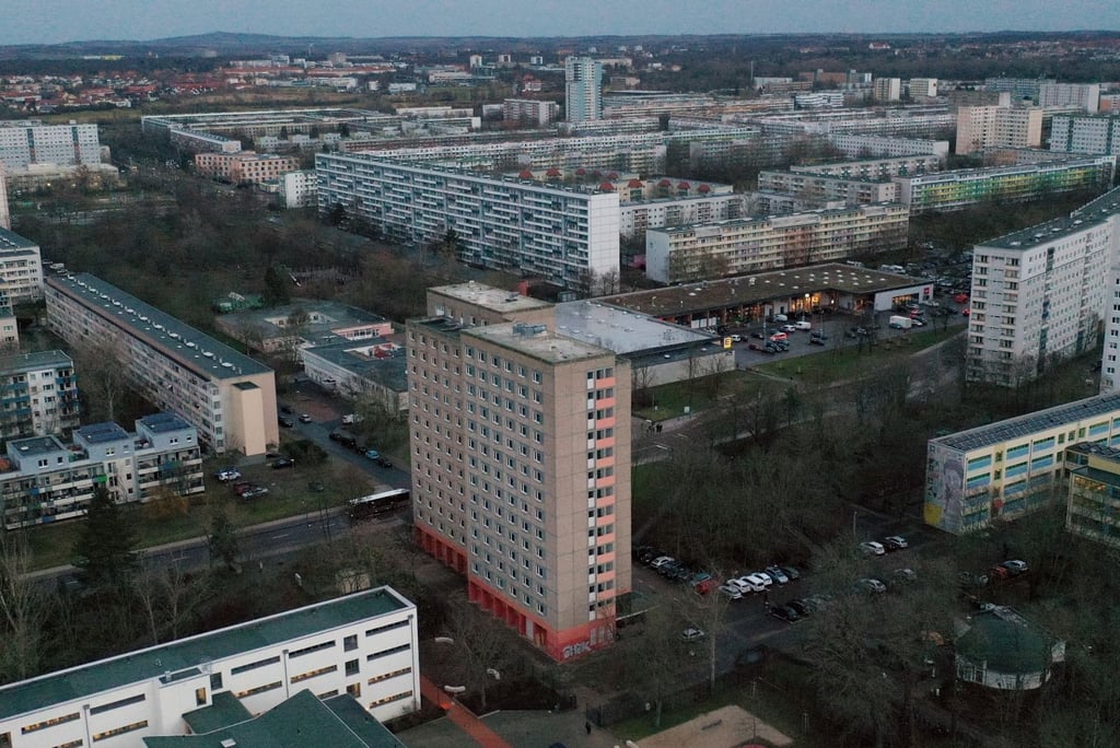 In der Richard-Paulick-Straße neben Christian-Wolff-Gymnasium und Grundschule Kastanienallee soll das Campushaus gebaut werden.