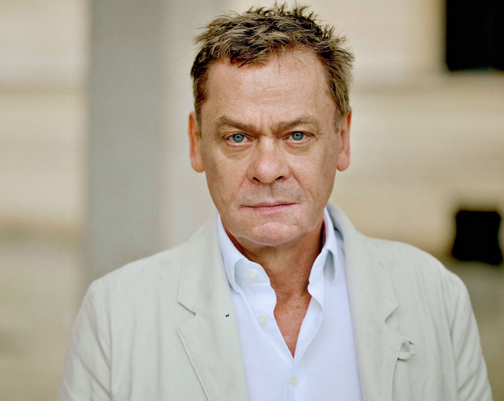 Sylvester Groth spielte in zahlreichen Fernseh- und Kinofilmen,  darunter „Mein Führer“, „Inglorious Basterds“ und  „Unsere Mütter, unsere Väter“. Von 2013 bis 2015 war er Kommissar im Magdeburger „Polizeiruf 110“.