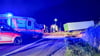 Der Lkw landete auf der A9 südlich von Dessau im Straßengraben.