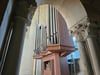 Blick aus dem Bischofsgang auf die Paradiesorgel im Magdeburger Dom.