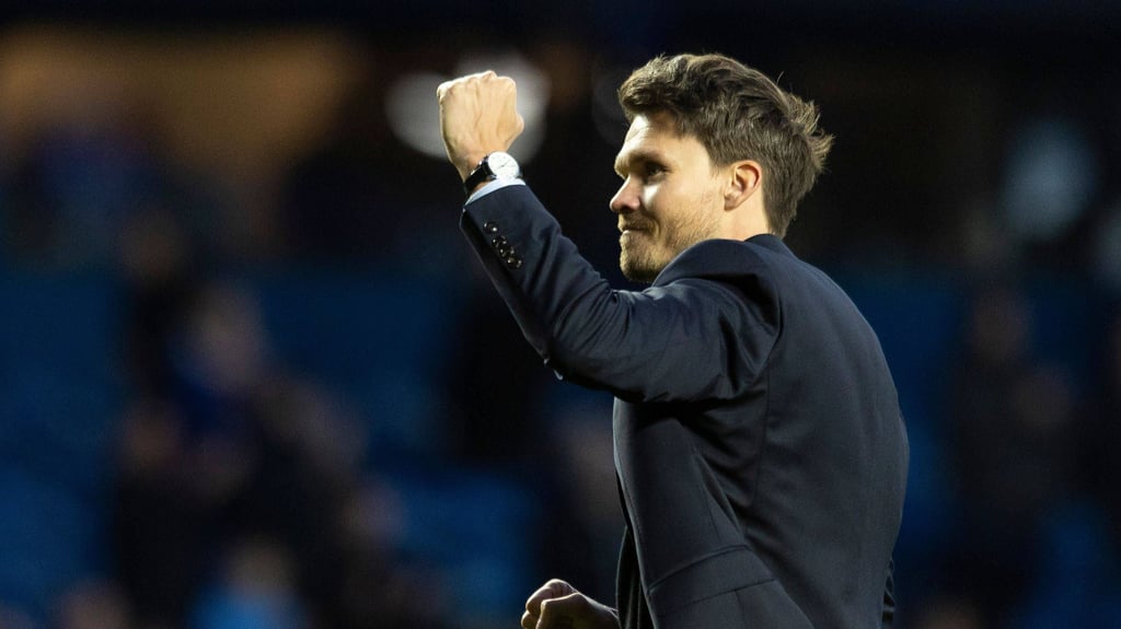 Danny Röhl in seinem ersten Pflichtspiel im Ibrox Park.