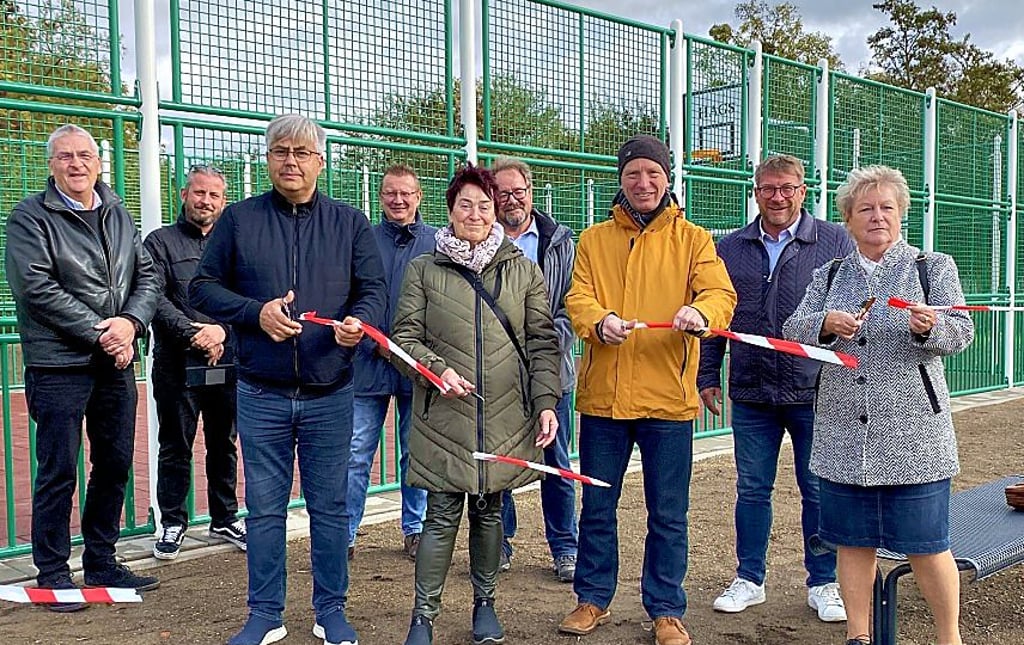 Die Stadträte Torsten Pillat, Heidemarie Wünsche, Thoralf Winkler und Sabine Dirlich geben den Platz frei.