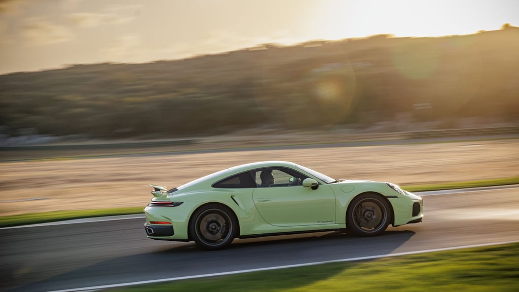 Von 0 auf 100 km/h in nur 2,5 Sekunden: Porsche präsentiert mit dem neuen 911 Turbo S das bislang stärkste Serienmodell der Baureihe.