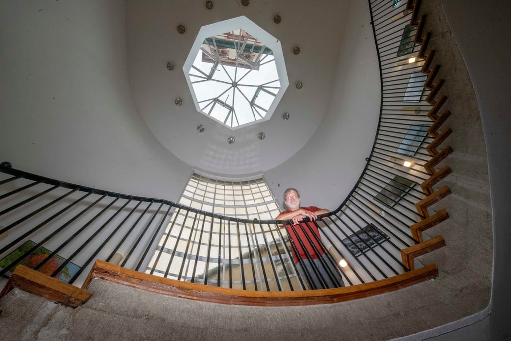 Tim Karisch ist fast allein zu Haus im Museum für Naturkunde und Vorgeschichte der Stadt Dessau-Roßlau.  Es fehlen Mitarbeiter.