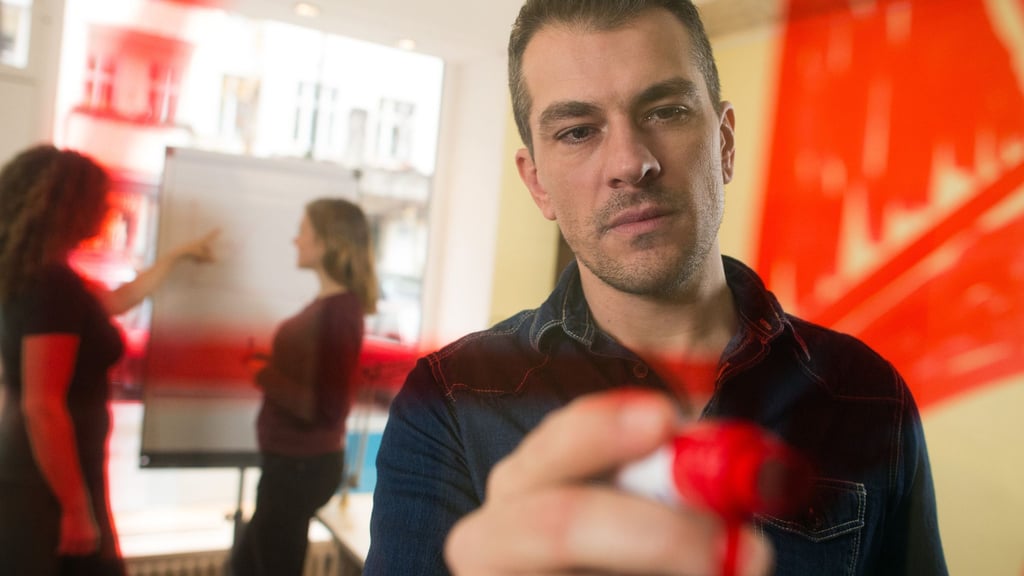 Neue Perspektiven sichtbar machen: Mit klarem Fokus und kreativen Ideen den Arbeitsalltag entrümpeln.