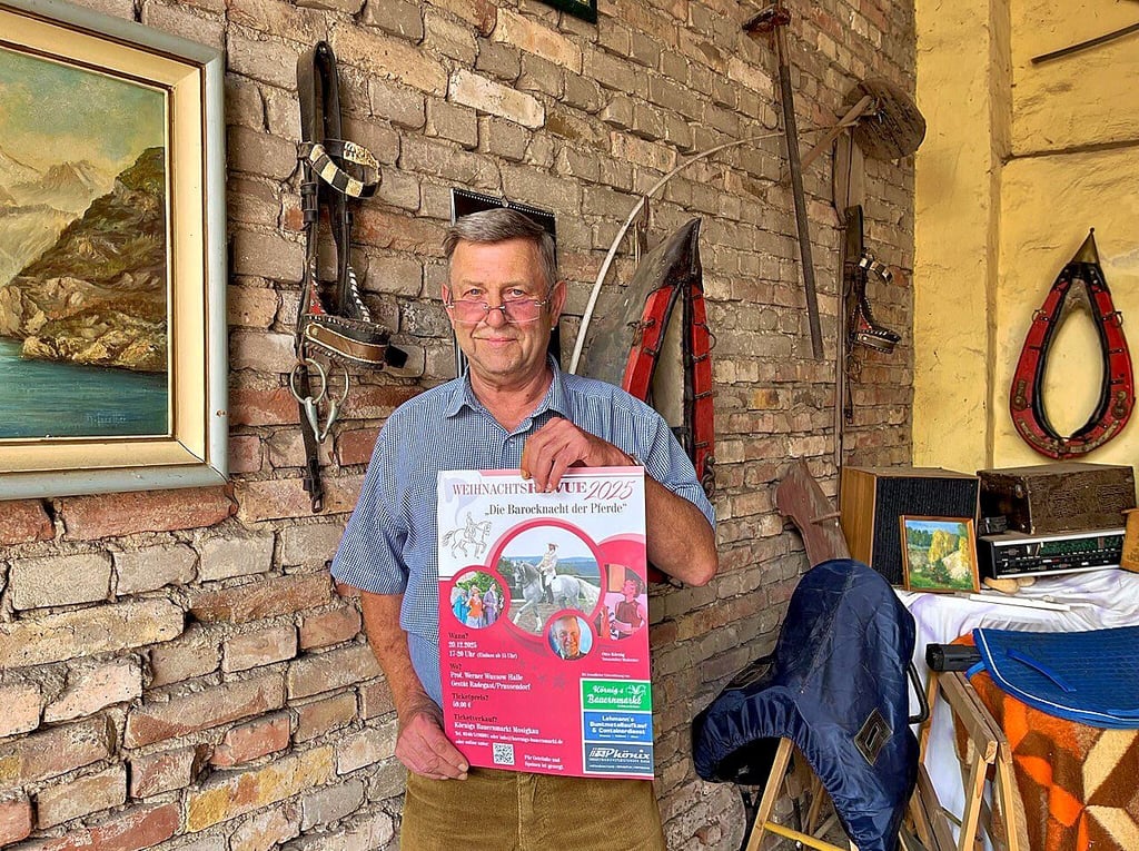 Otto Körnig organisiert das letzte Mal eine Weihnachtsrevue.