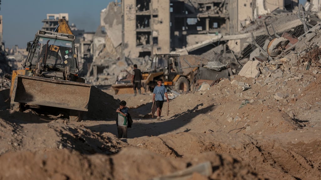Zerstörte Gebäude südlich der Stadt Gaza. (Archivbild)
