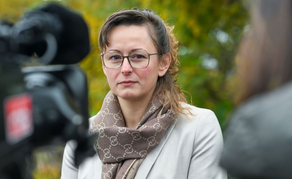 Brandenburgs Landwirtschaftsministerin stellt eine Stallpflicht in Aussicht.