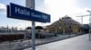 Zweimal musste die Polizei Montagmorgen am Bahnhof in Halle ausrücken. Ein 29-Jähriger randalierte.