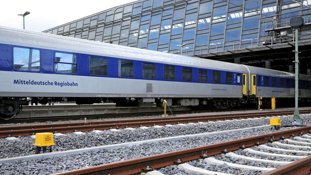 Es verkehren Busse zwischen Chemnitz Hbf und Leipzig Hbf. (Symbolbild)