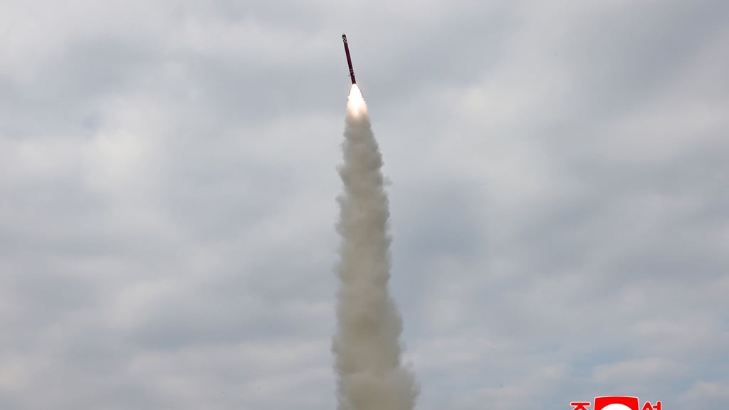 Kurz vor dem Trump-Besuch in Südkorea testet Nordkorea mehrere Marschflugkörper.