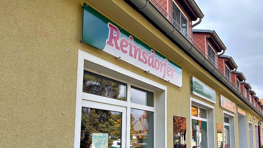 Die Reinsdorfer Fleisch- und Wurstwarenmanufaktur kehrt Anfang November nach Kochstedt auf den Heideplatz zurück.