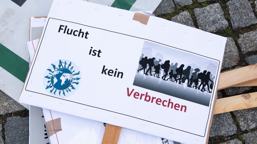 Der Sächsische Flüchtlingsrat kritisiert die Abschiebung einer Familie aus dem Irak (Symbolbild).