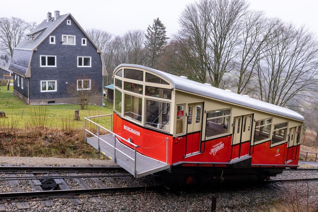 Die Thüringer Bergbahn wird gründlich überprüft. (Archivbild)