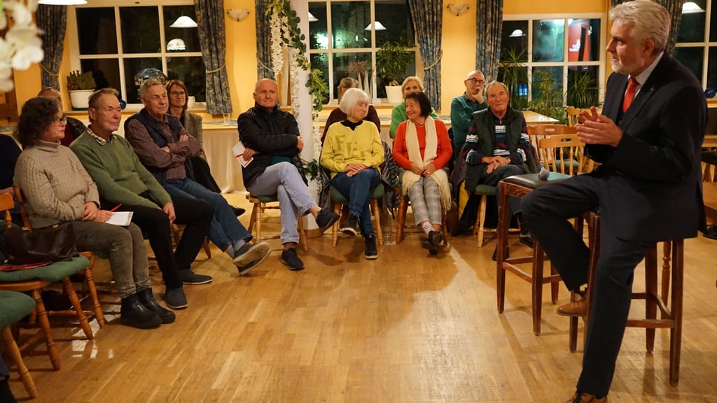 Armin Willingmann stellte sich im Wolmirstedter Katharinensaal den Fragen der Bürger.