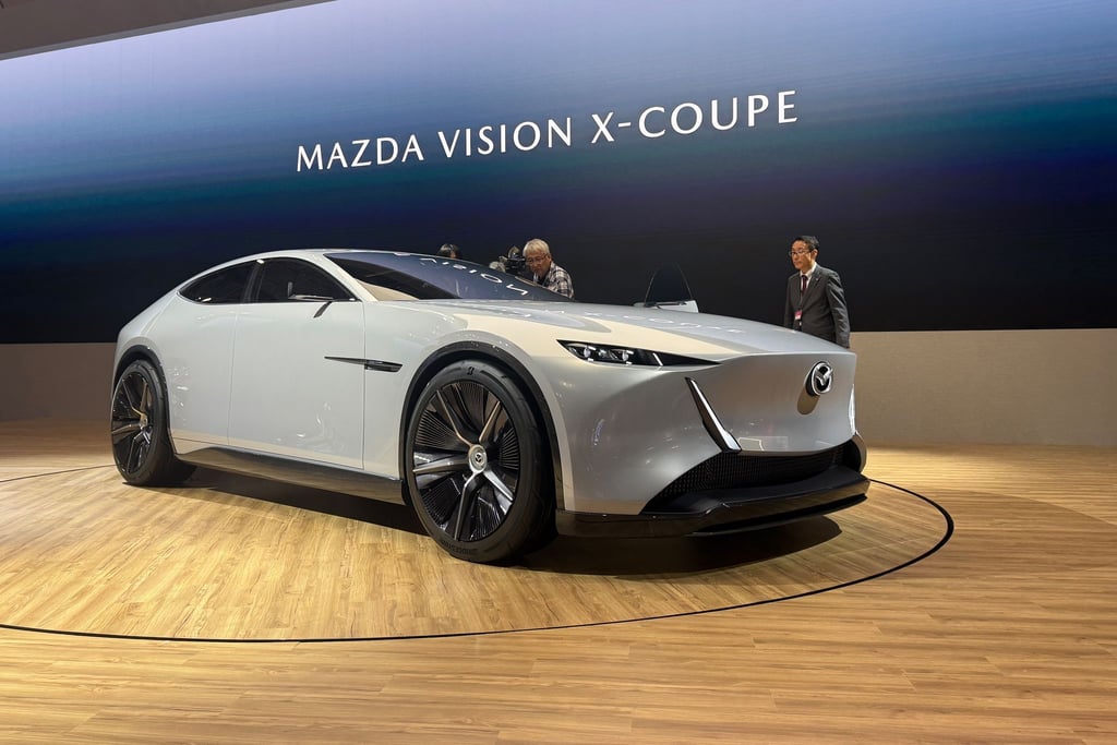 Der Vision X-Coupé setzt auf ein Plug-in-Hybridsystem mit einem Zweischeiben-Wankelmotor.