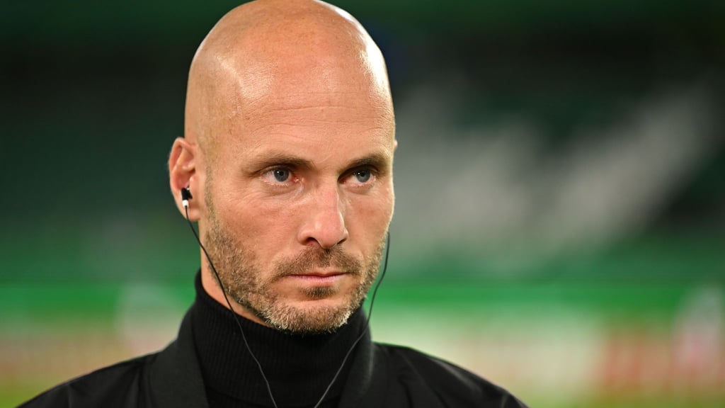 Wolfsburgs Trainer Paul Simonis.