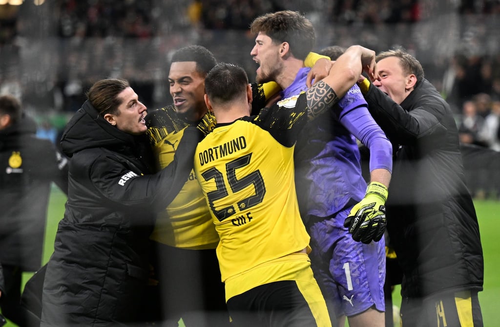 Borussia Dortmund bejubelt den Einzug ins Pokal-Achtelfinale.