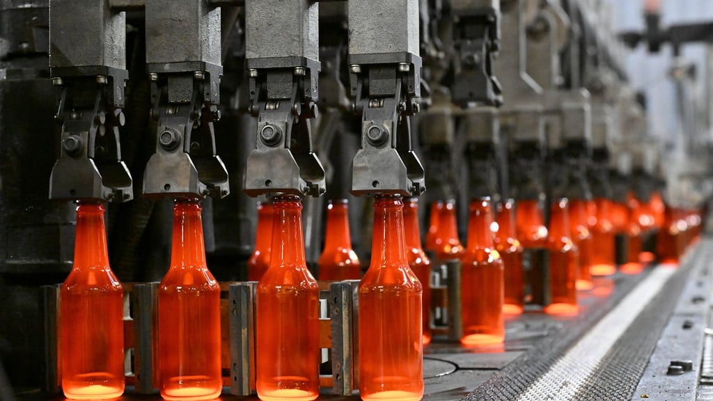 Thüringer Glasindustrie senkt Energieverbrauch (Illustration).