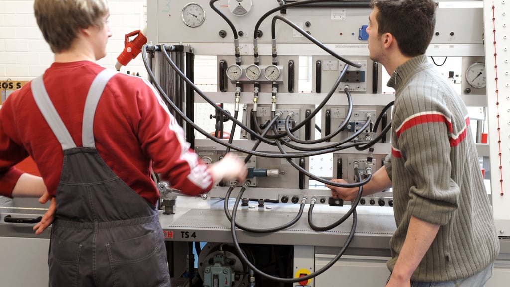 Ausbildungszahlen im ostsächsischem Handwerk auf Zehnjahreshoch. (Archivbild)