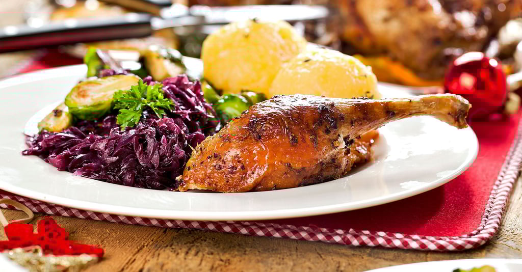 Traditionsbewusste Gäste reservieren ihren Gänsebraten zu Weihnachten im Lieblingsrestaurant bereits ein Jahr im Voraus.